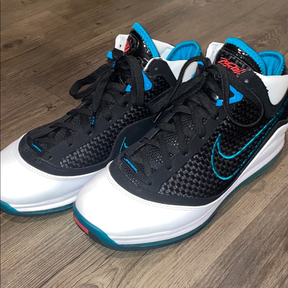 Lebron 6 Red Carpet